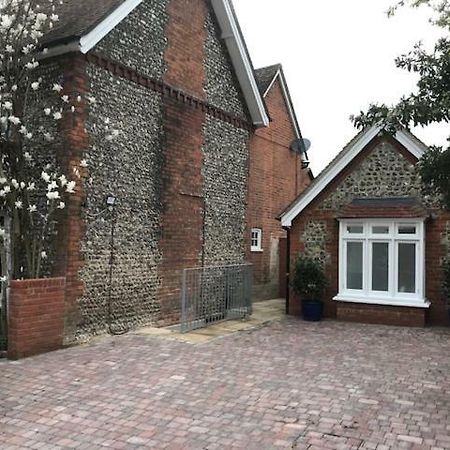 The Coach House 75 Epsom Road Apartment Guildford Luaran gambar