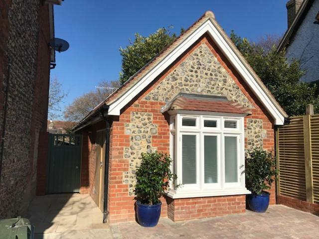 The Coach House 75 Epsom Road Apartment Guildford Luaran gambar